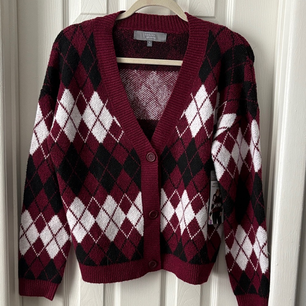 Berkeley Jensen Burgundy white black Argyle Cardigan sweater button front small